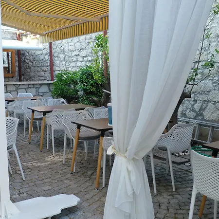 Hotel Neva Alacati 4*
