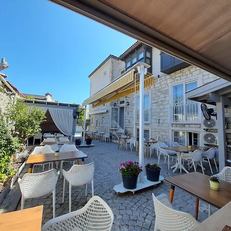 Neva Alacati 4* Ciftlikkoyu