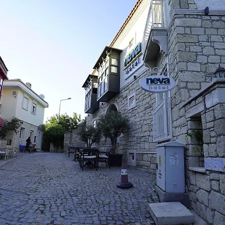 Neva Alacati Hotel 4*