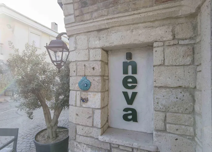 Hotel Neva Alacati 4*