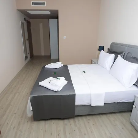 Otel Neva Alacati 4*