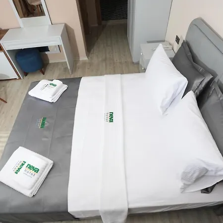 Neva 酒店 阿拉恰特
