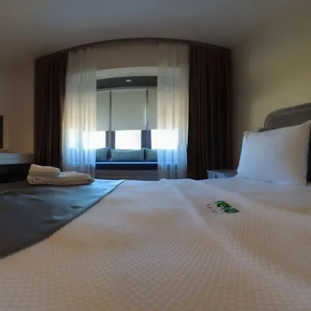 Neva Alacati Ciftlikkoyu