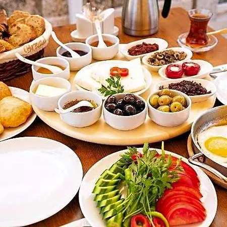 Neva Hotell 4*