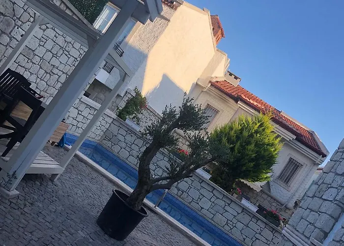 호텔 Neva Alacati 4*